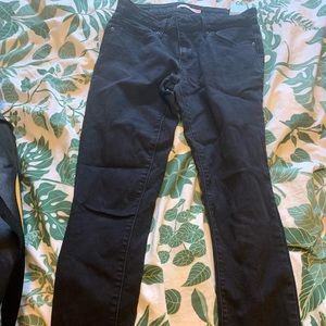 Levi’s 711 skinny jeans